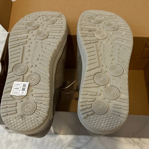 Skechers Brown Loafers with Air-Cooled Memory Foam. New with Tags. - Picture 6 of 9